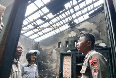 Rumah Warga Warureja Tegal Terbakar Diduga Akibat Tersambar Petir