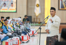 Jateng Berangkatkan 34.122 Jemaah Calon Haji, Taj Yasin Lepas Kloter Pertama dari Embarkasi Solo