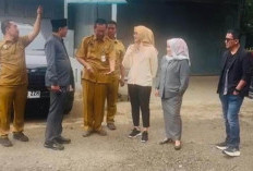 Jalan Pagerbarang-Balapulang Tegal Rusak Parah, Banyak Lubang Besar Mengaga