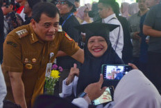 Seribu Keluarga di Jawa Tengah Lulus PKH, Gubernur Dorong Kemandirian Warga   