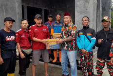 Peduli Banjir Ulujami, LMP Pemalang Serahkan Bantuan Kemanusiaan