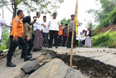 Jalan di Gunungjati Bojong Ambles, Pemkab Tegal Kucurkan Dana BTT Rp500 Juta
