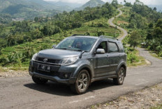 Tampil Makin Sporty Pas Buat Jalan Jauh! Cek Harga Toyota Rush Bekas Tahun Muda
