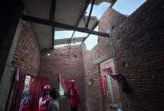 Bencana Angin Kencang di Pecabean Tegal, Satu KK Terpaksa Mengungsi