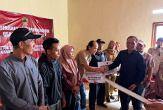 Siasat Hemat Pakan Ayam Kampung Ala Ketua DPRD Jateng Sumanto