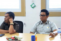 Warga Lebeteng Tegal Dikepung Jalan Rusak, DPRD Desak Pemkab Segera Perbaiki
