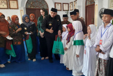 Wali Kota Tegal Dedy Yon Hadiri Santunan Yatim dan Dhuafa, Ini Pesan yang Disampaikan 