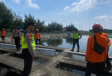 Siaga Hadapi Ancaman Banjir Rob di Tegal, Personel Polisi Disiagakan