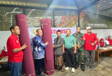 Tidak Sekadar Mudik, Perantau asal Tegal Berbagi Kasih di Lereng Guci