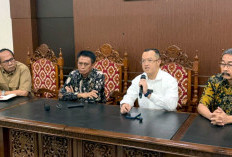 Prof Ali Rokhman Resmi Ditunjuk Jadi Plt Rektor Unsoed Usai Kasus Hukum KPK