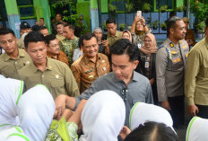 Tinjau Pelaksanaan MBG di Salatiga, Wapres Gibran dan Gubernur Luthfi Temukan Hal Ini
