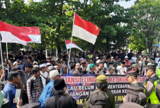 Ratusan Warga Protes Rencana Pembukaan Tempat Hiburan Malam di Tegal