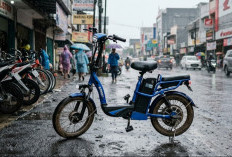 Sepeda Listrik Kena Hujan, Apakah Aman? Simak Faktanya Sebelum Terlambat