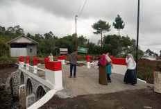 Sempat Terisolir, Warga Penakir Pemalang Akhirnya Nikmati Jembatan Baru