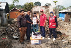 Rumah Warga Cilongok Tegal Kebakaran, PMI Gercep Salurkan Bantuan