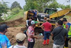 Penanganan Tanggul Sungai Pemali yang Jebol, Alat Berat Diterjunkan