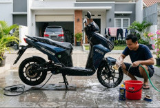 8 Cara Aman Mencuci Motor Listrik di Rumah Tanpa Takut Konslet